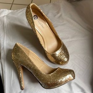 Michael Antonio,New size 8 Gold
